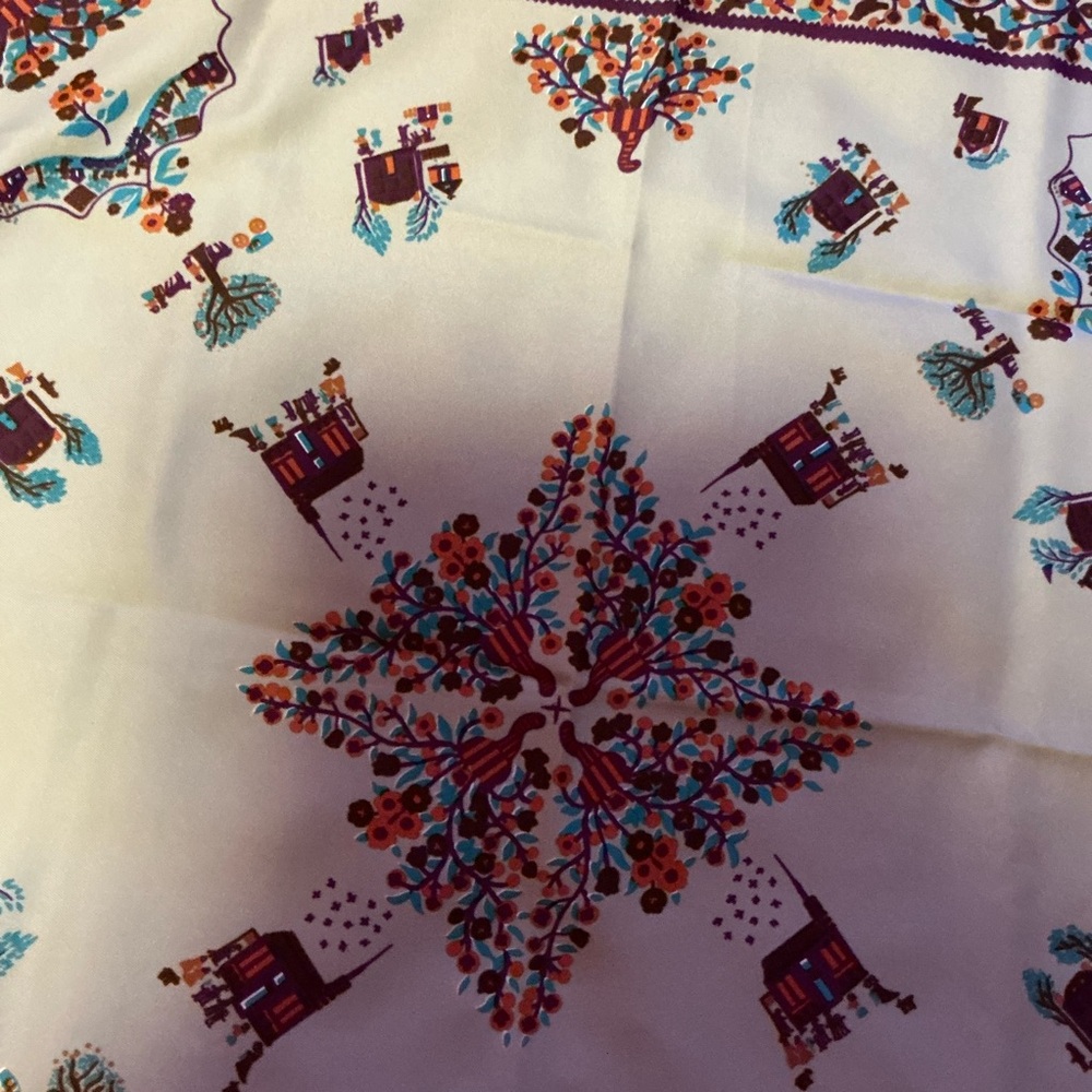 Vintage Multicolor Patterned Scarf - Picture 5 of 8